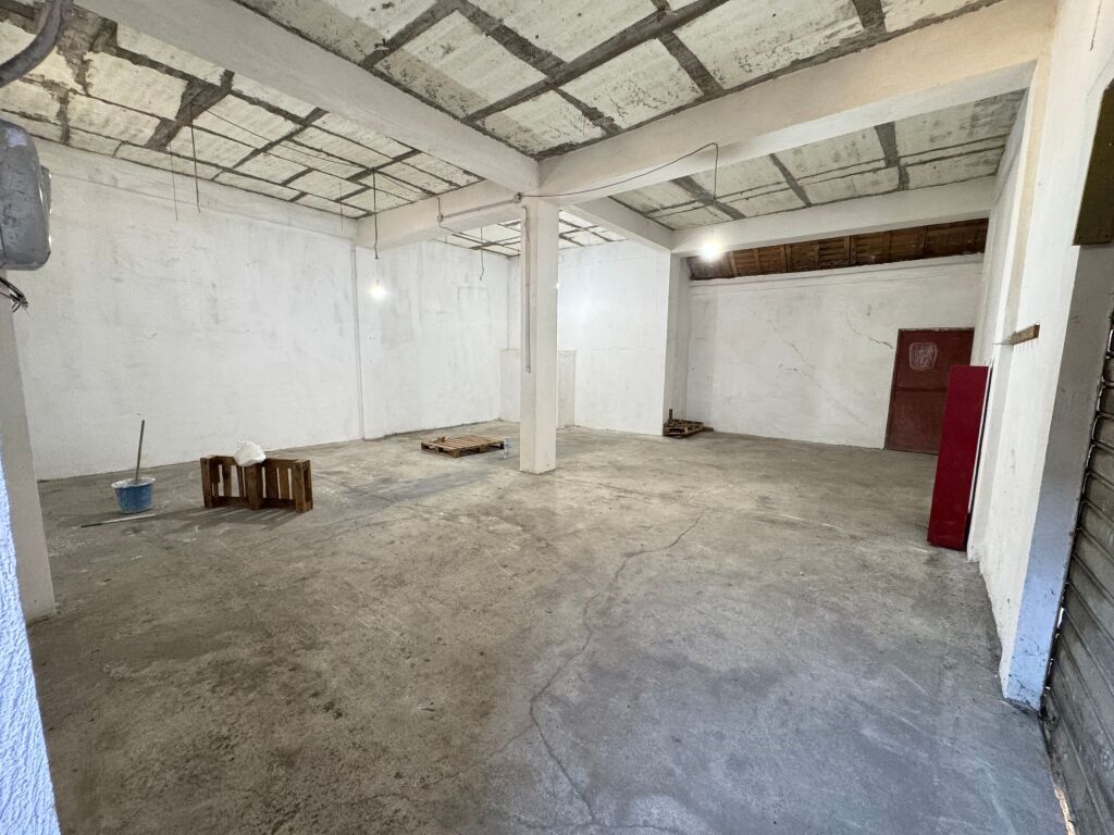 STORE FOR RENT IN SELITE