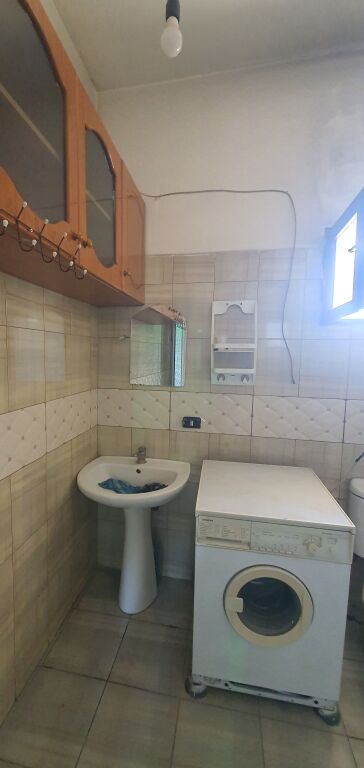 SHTEPI 1+1 ME QERA - KAMEZ, TIRANE