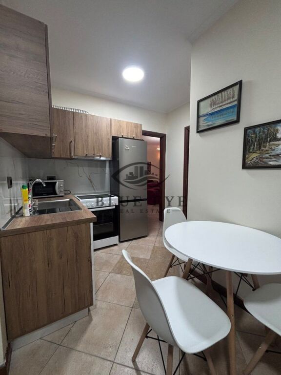 Apartament 2+1 Me Qira në Stacionin e Trenit, Durrës