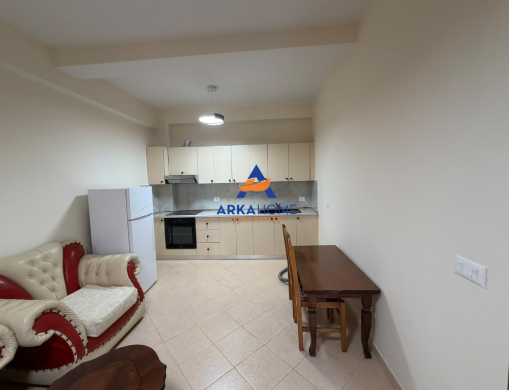 JEPET ME QERA APARTAMENT 1+1 "VILAT AMERIKANE " 40.000 LEKE