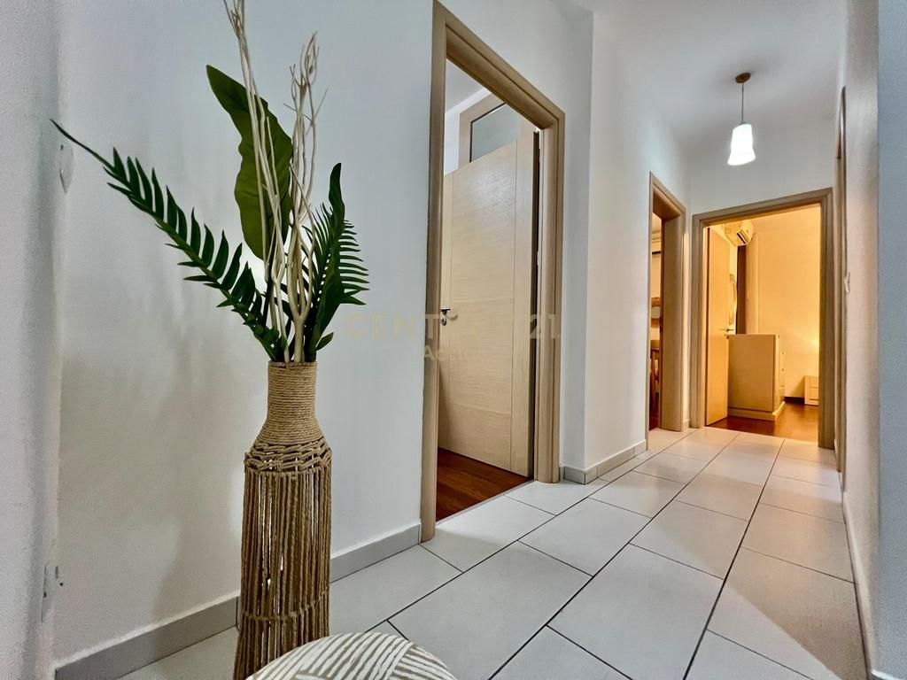 2+1 apartment for rent on Rruga E Kosovarve