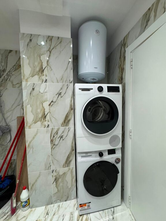 Appartamento 2+1 +posto auto Rr.Elbasanit, te Vilat Amerikane