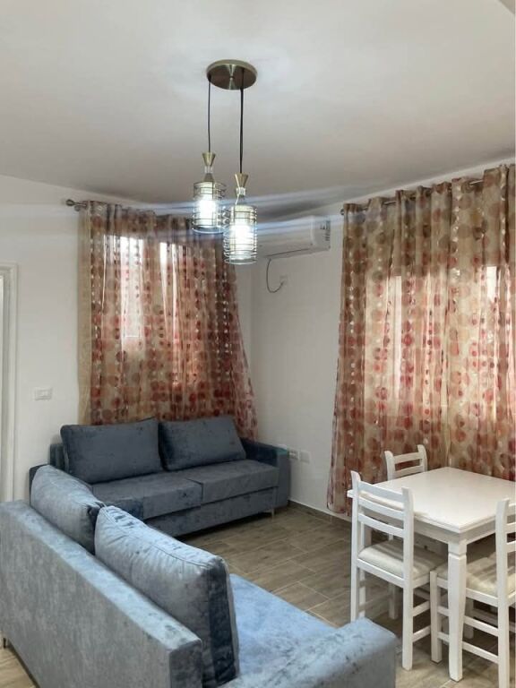 SHTEPI ME QERA 1+1 + PARKIM - SAUK I VJETER, TIRANE