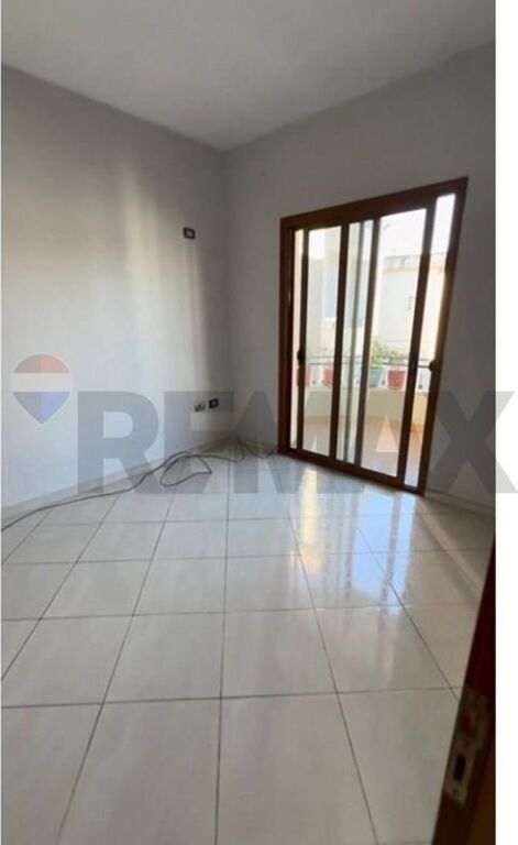 Apartment - For Rent - Paris Commune