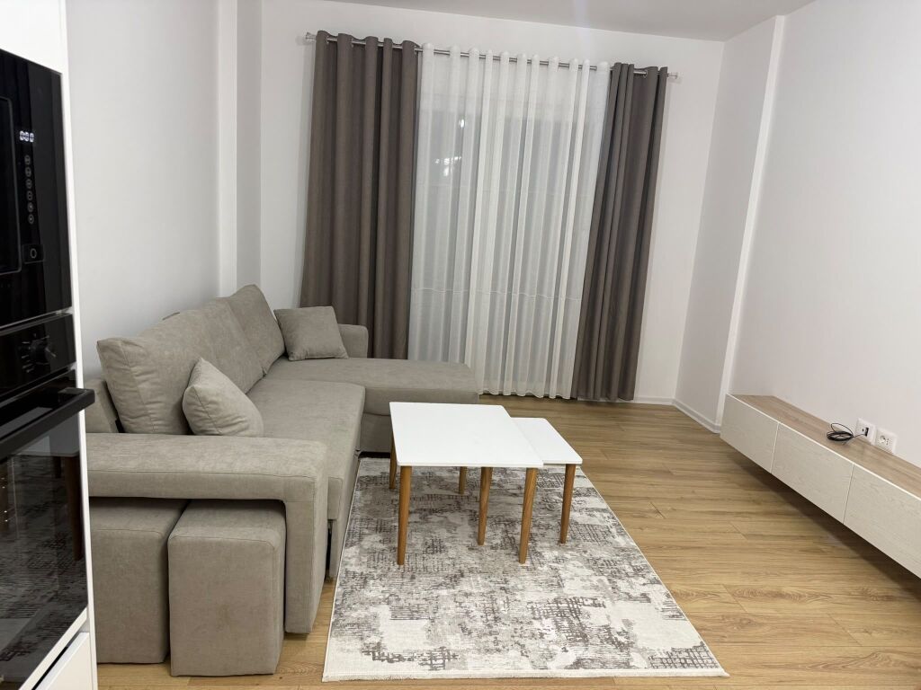 Apartament 1+1+ post parkimi per qera Bathore !