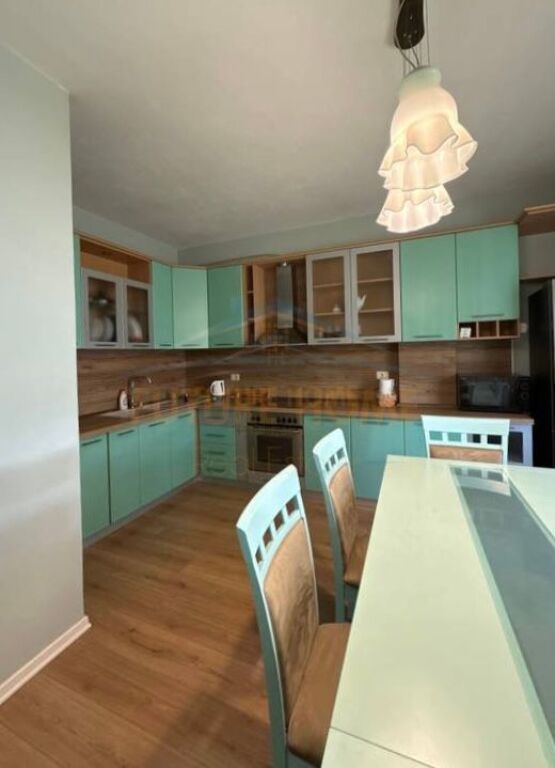 Qera, Apartament 1+1+2 Kuzhinë e Veçuar, Vasil Shanto, Tiranë