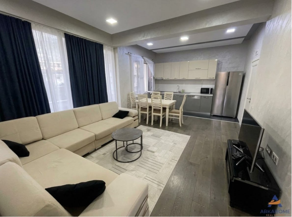 APPARTAMENTO 2+1 IN AFFITTO CON BALCONE "VECCHIO SAUK" 650 EURO