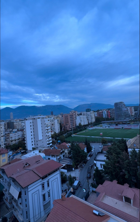 Appartamento 2+1 in vendita vicino al Complesso Dinamo, Komuna e Parisit.