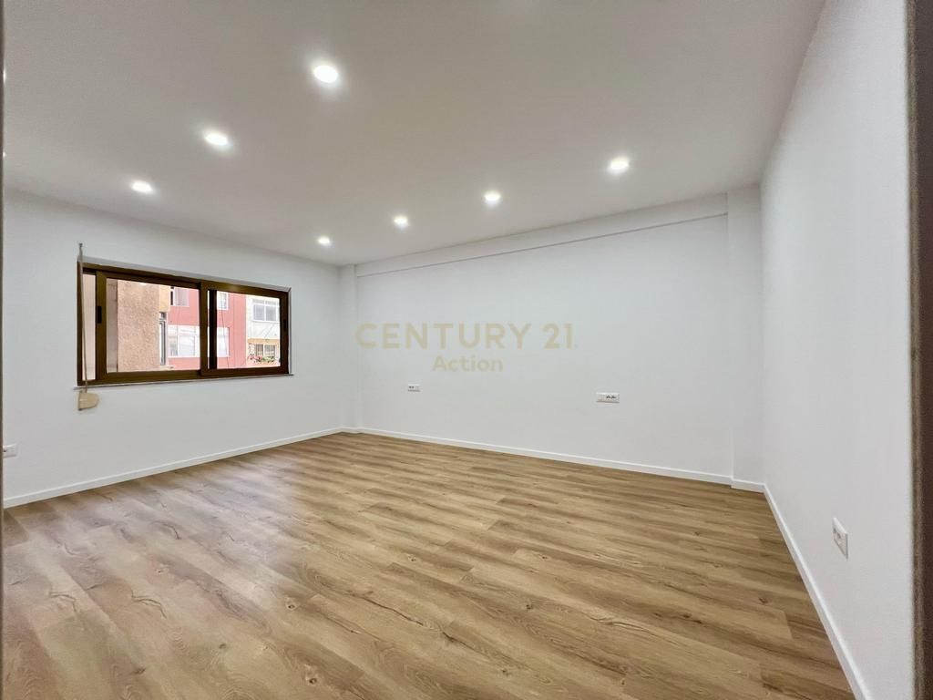 🏡 FOR RENT, MODERN 2️⃣➕1️⃣ APARTMENT with FANTASTIC VIEW ☘️, DINASTIA / KOSOVARËVE STREET‼️  112,000leke