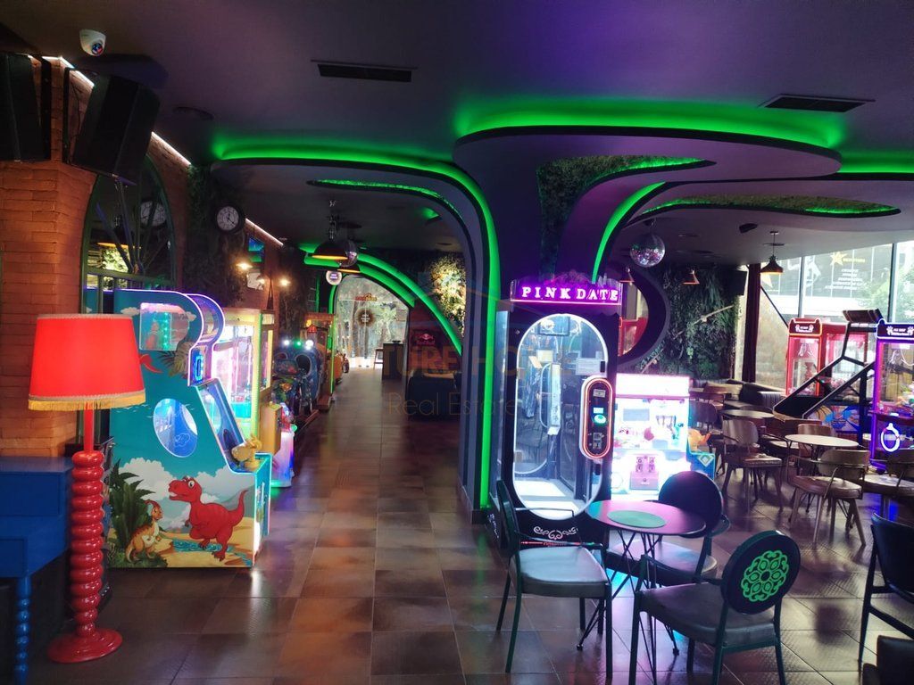 Shitet, Bar-Kafe + Kend Lojerash, Unaza e Re, Tirane