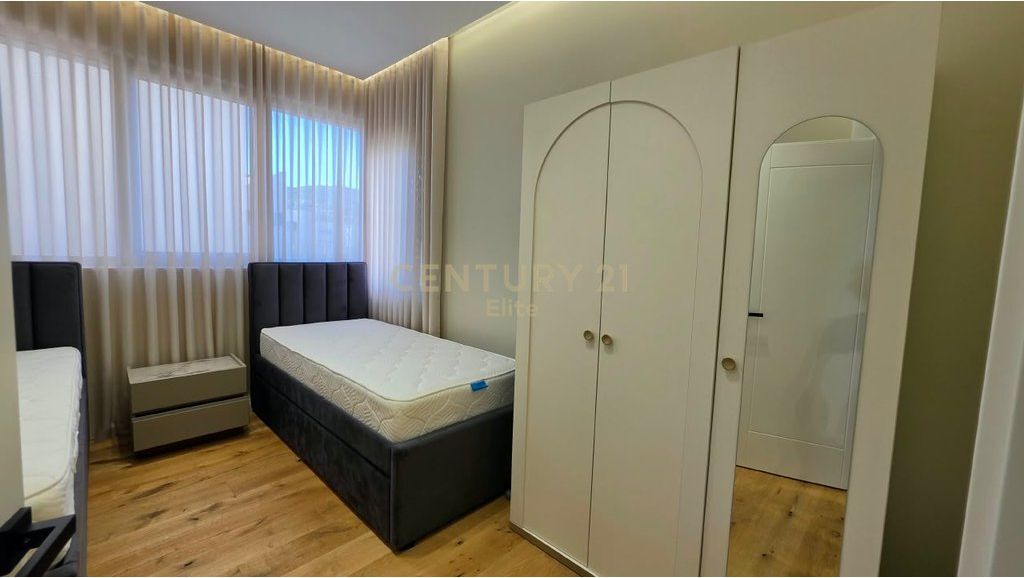 APPARTAMENTO 2+1 + 2 POSTI AUTO IN AFFITTO NEL COMPLESSO "GREEN VALLEY", LIQENI I THATE, TIRANA