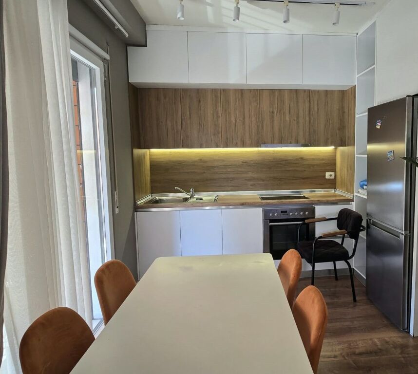 super apartament me qira 5 minuta nga Qendra
