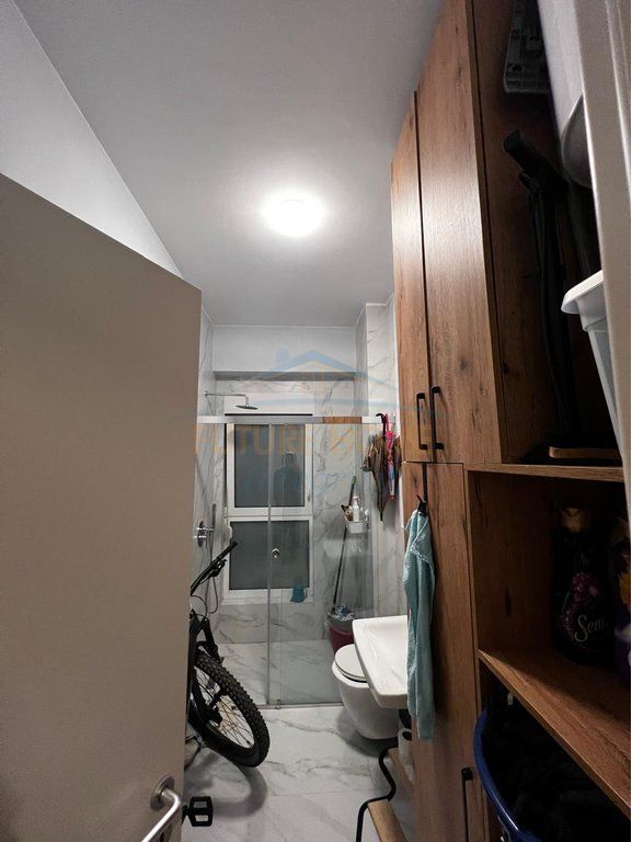 Shitet, Apartament 1+1, Kompleksi Kaimi, Tiranë.