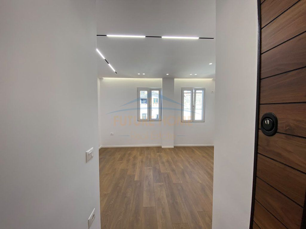  Vendita, Monolocale, vicino al Mosaico, 21 Dhjetori, Tirana.