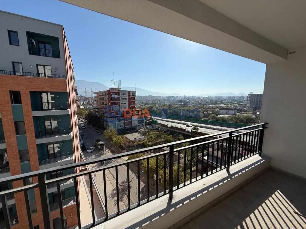 SHITET SUPER APARTAMENT 2+1+2 + POST PARKIMI Paskuqan, Tiranë