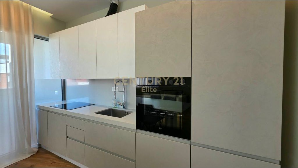 APPARTAMENTO 2+1 + 2 POSTI AUTO IN AFFITTO NEL COMPLESSO "GREEN VALLEY", LIQENI I THATE, TIRANA