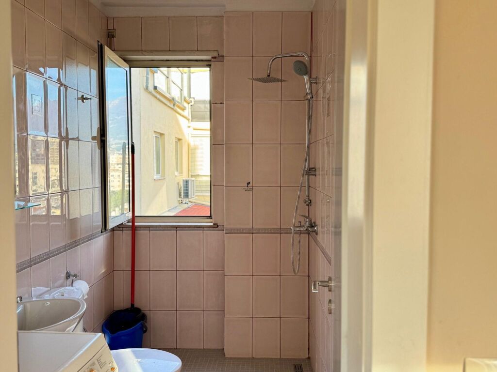 2 APPARTAMENTI IN AFFITTO 2+1 VIA FORTUZI 120.000 LEKE FH-98551