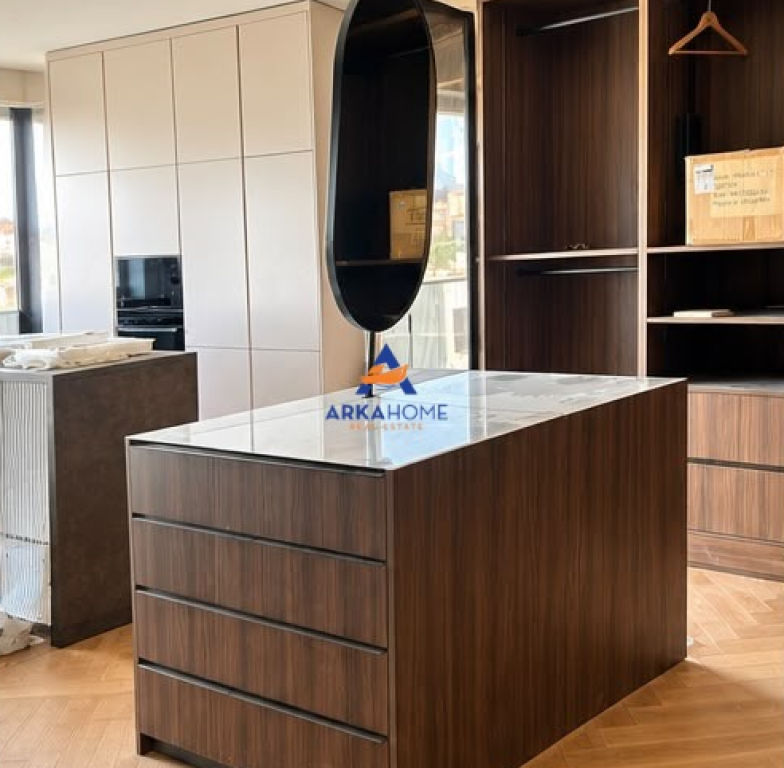 SHITET VILË INDIVIDUALE ME PISHINE 4+1+TARRACE "OLIVE PARK, SAUK" 73.000.000 LEKE
