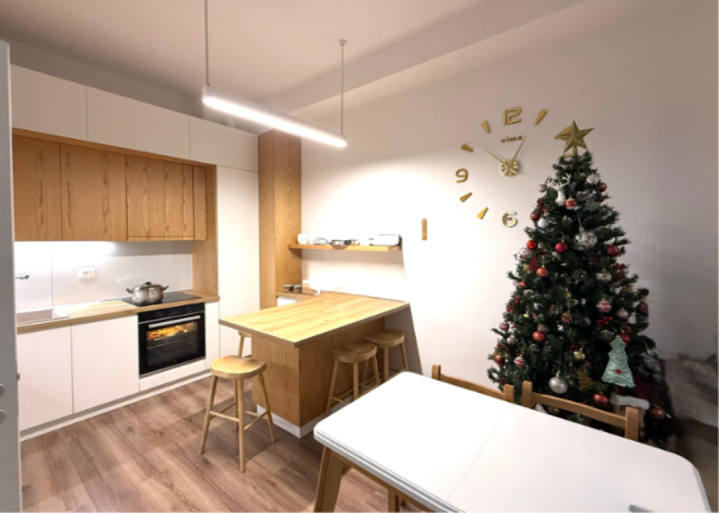 SHITET APARTAMENT 2+1+2 ME POST PARKIMI | PAZARI I RI