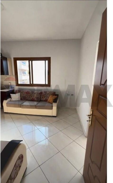 Apartment - For Rent - Paris Commune