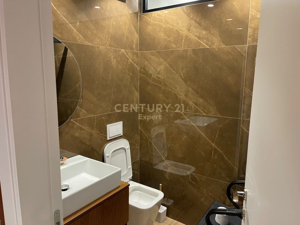 2+1+2 apartment for sale - Kodra E Dielit 2