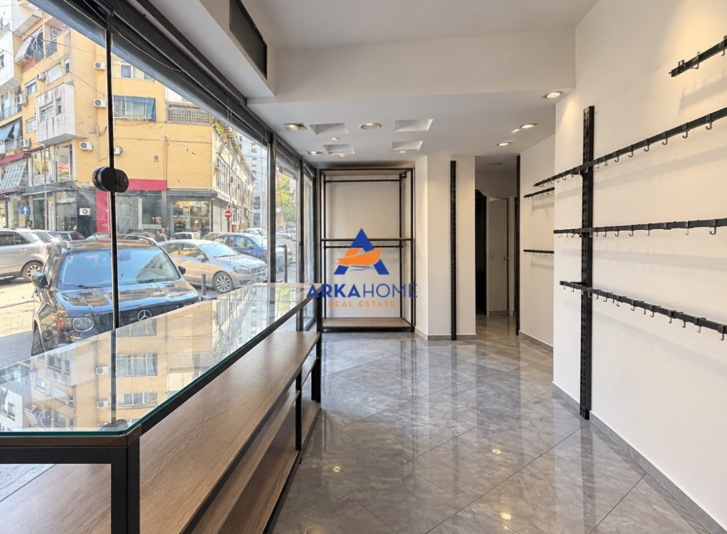 BUSINESS UNIT FOR SALE 94 M2 "OPPOSITE DIPLOMAT 1,VASIL SHANTO " 285000 EURO