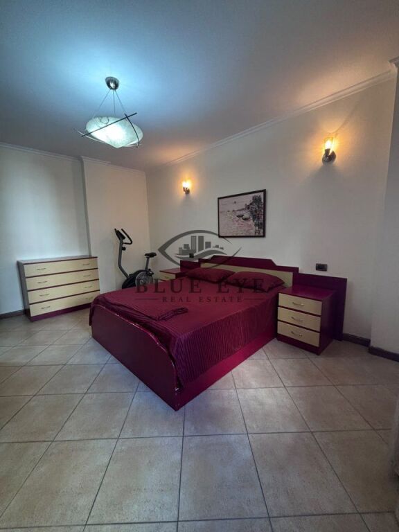 Apartament 2+1 Me Qira në Stacionin e Trenit, Durrës