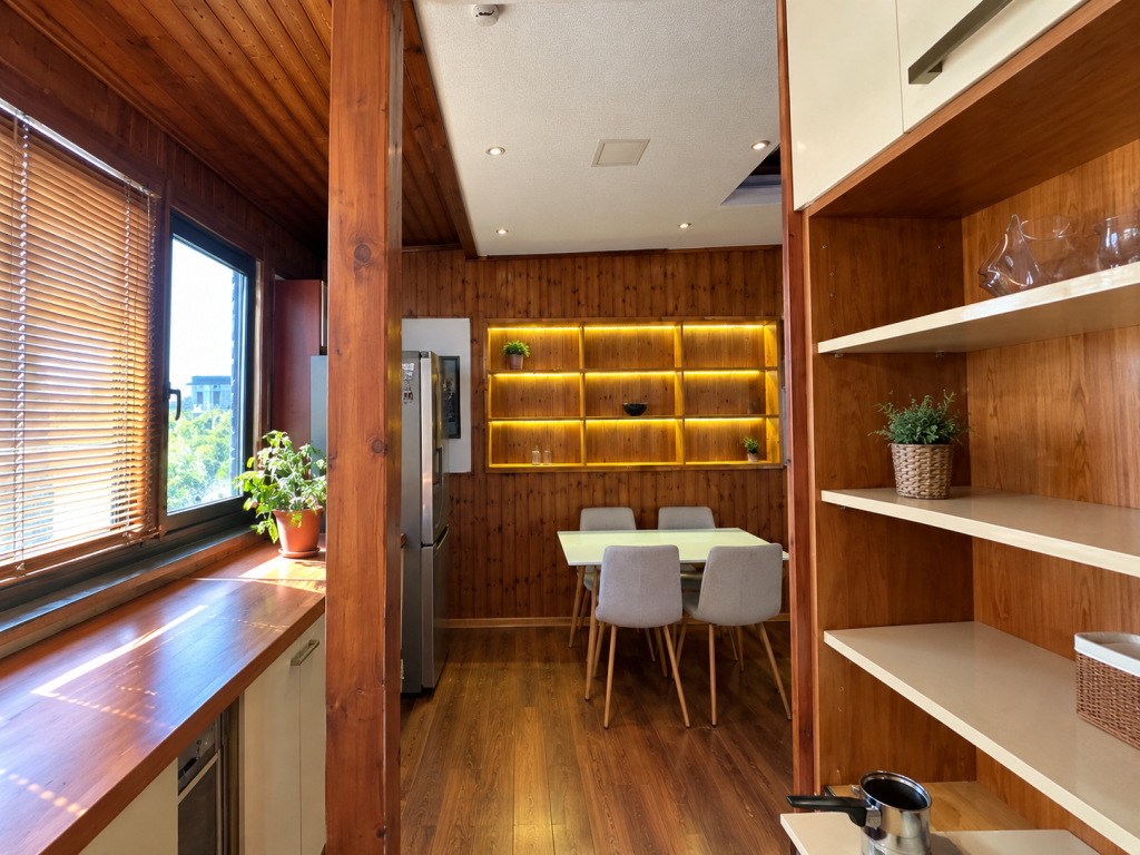Myslym Shyri - Penthouse 2+1+Veranda for Rent