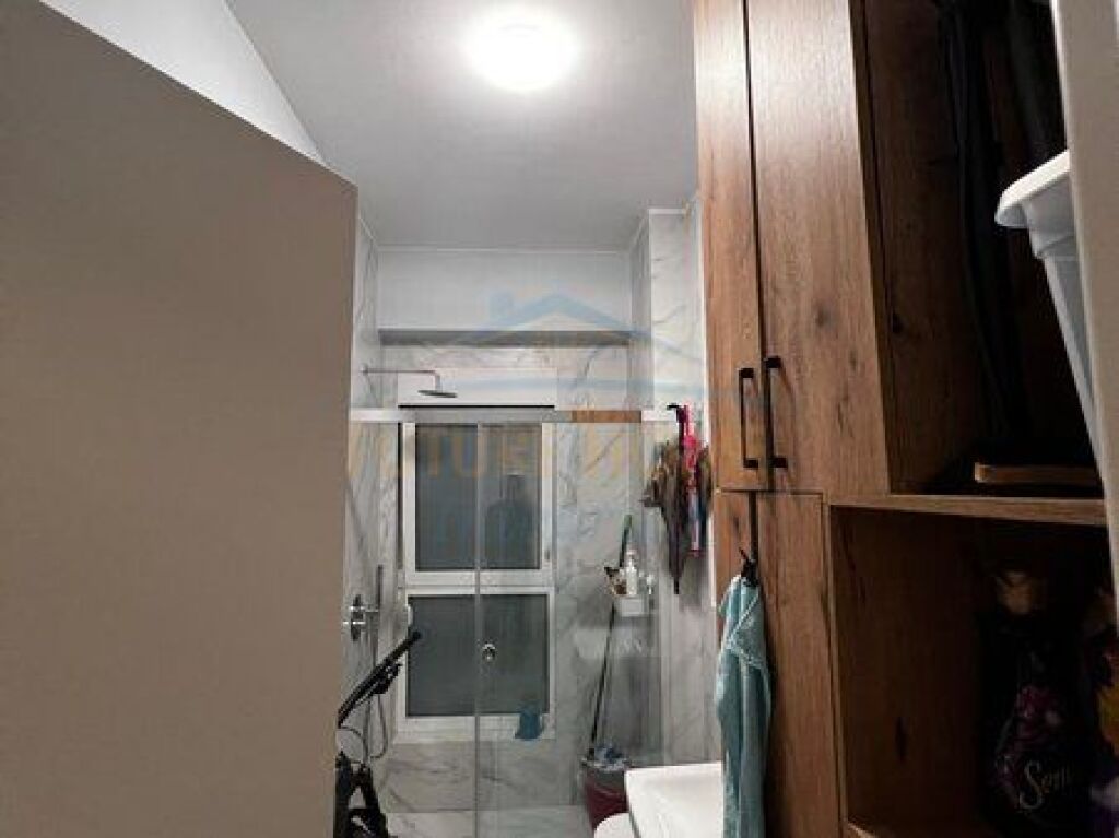  For sale, 1+1 Apartment, Kaimi Complex, Tirana.