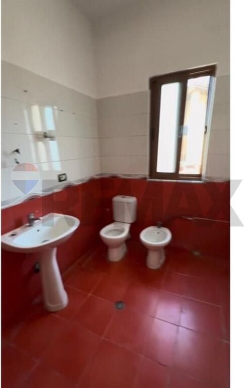 Apartment - For Rent - Paris Commune