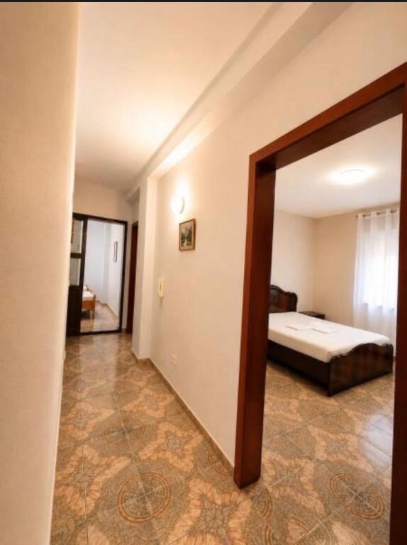 Jepet me qera Apartament 2+1 ne  📍Plazh Iliria