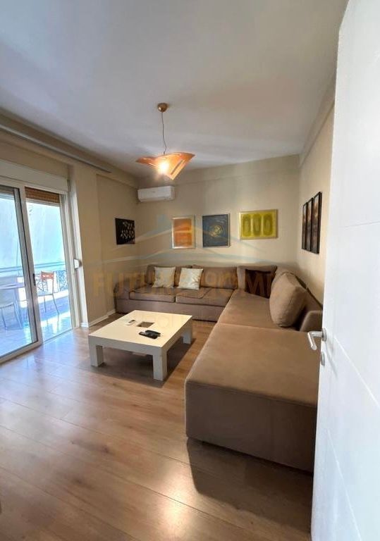 Qera, Apartament 1+1+2 Kuzhinë e Veçuar, Vasil Shanto, Tiranë