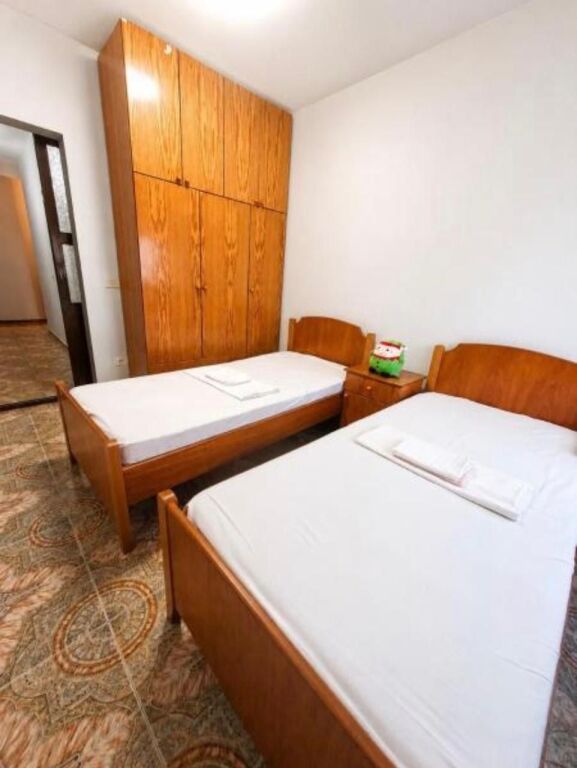 Jepet me qera Apartament 2+1 ne  📍Plazh Iliria