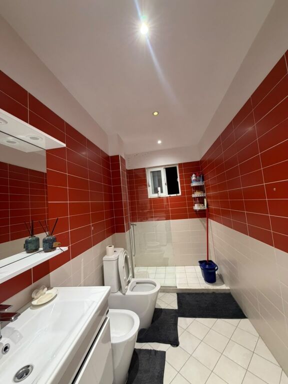 Apartament 2+1+2 m qira, Fresk