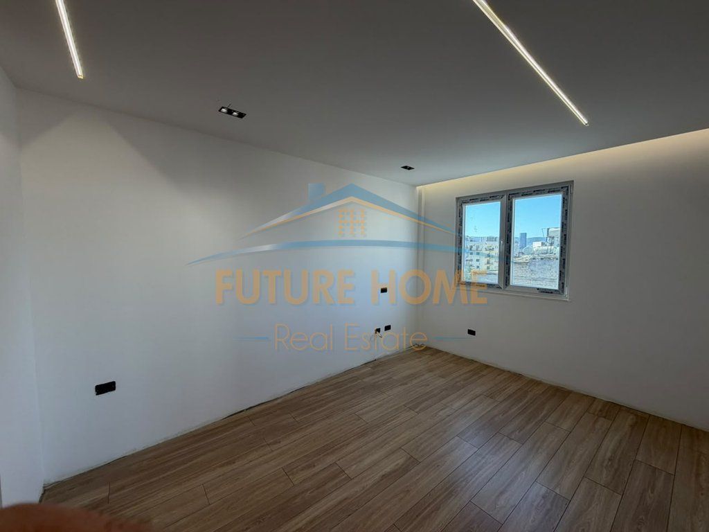 Shitet, Apartament 1+1, Ish-Tregu Elektrik, Tiranë
