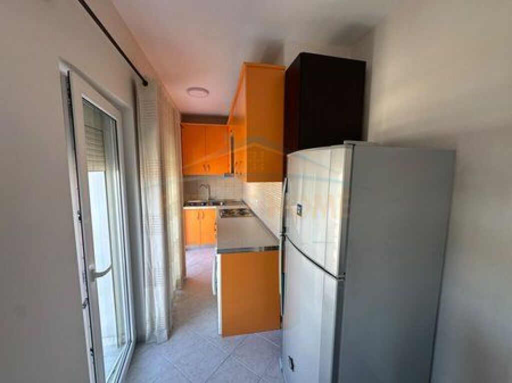  Qera, Apartament 2+1, Rruga Dritan Hoxha, Tiranë