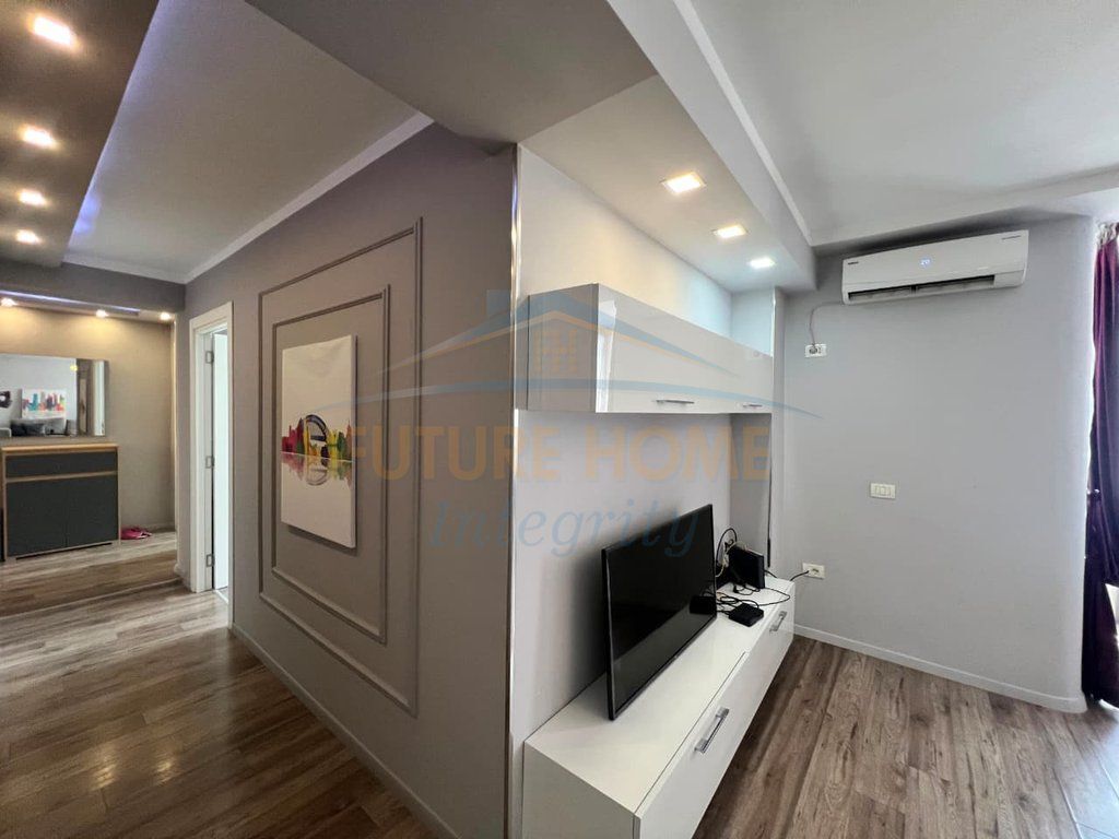 For sale, 1+1 apartment, Blloku, Tirana.