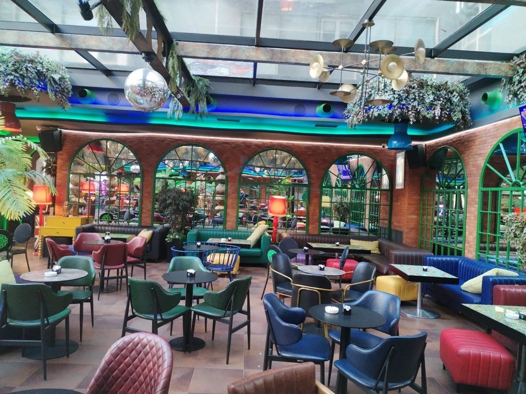Shitet, Bar-Kafe + Kend Lojerash, Unaza e Re, Tirane