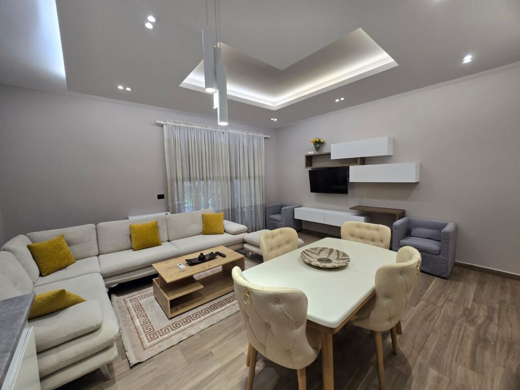 Qera 2+1+Parkim+Kopesht / Teg