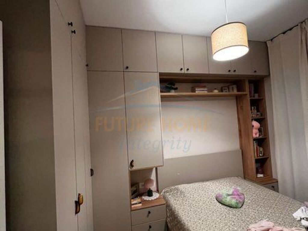  For sale, 1+1 Apartment, Kaimi Complex, Tirana.
