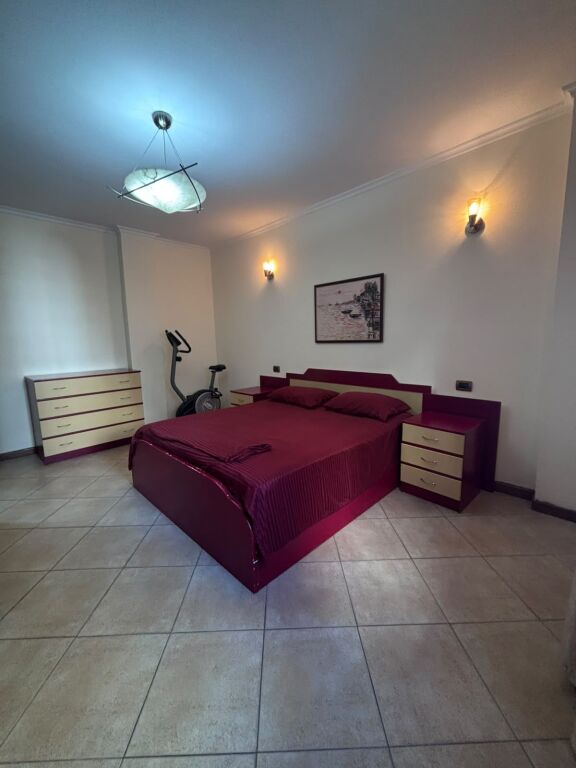  JEPET ME QIRA APARTAMENT 2+1 – STACIONI I TRENIT, DURRËS!