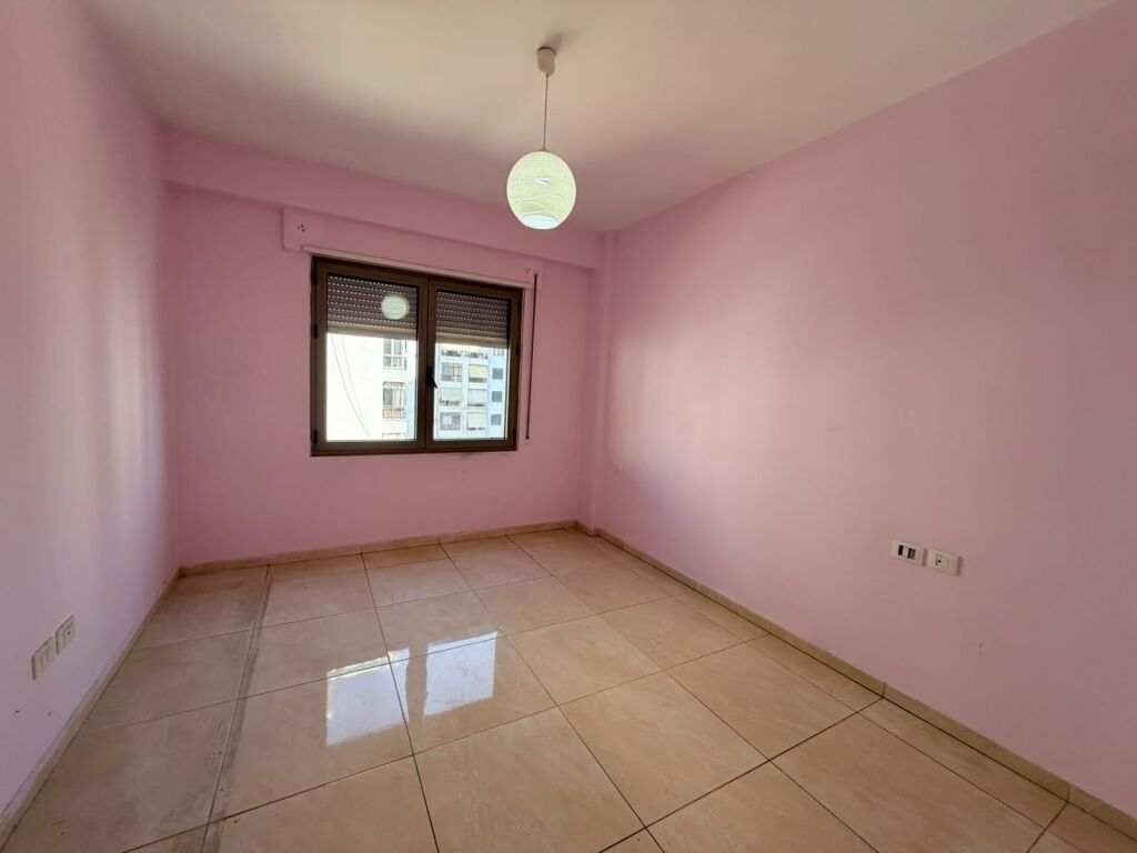 Apartament per shitje 1+1 perballe Delijorgjit
