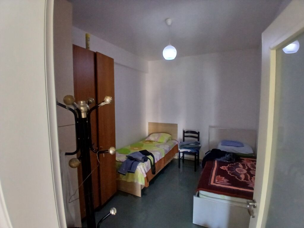 JEPET ME PERA APARTAMENT 2+1 – PRANE TIRANA BANK. BULEVARDI VLORE_SKELE