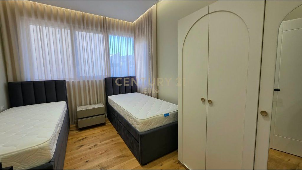 APPARTAMENTO 2+1 + 2 POSTI AUTO IN AFFITTO NEL COMPLESSO "GREEN VALLEY", LIQENI I THATE, TIRANA