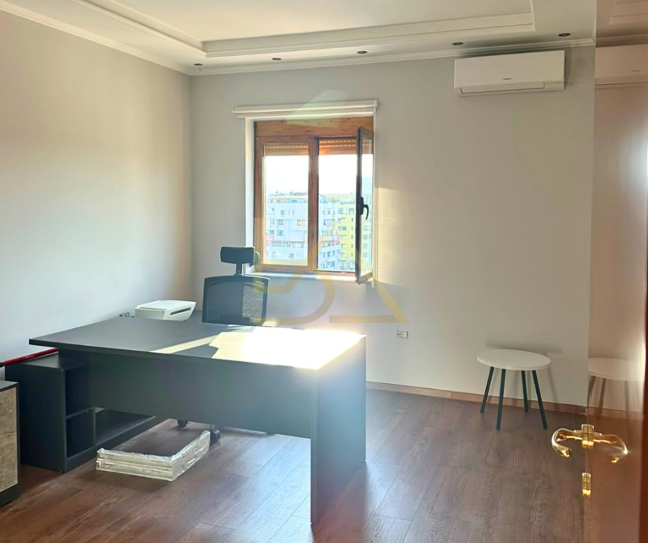 JEPET ME QIRA APARTAMENT 3+1 + 2 – BLLOK, TIRANË