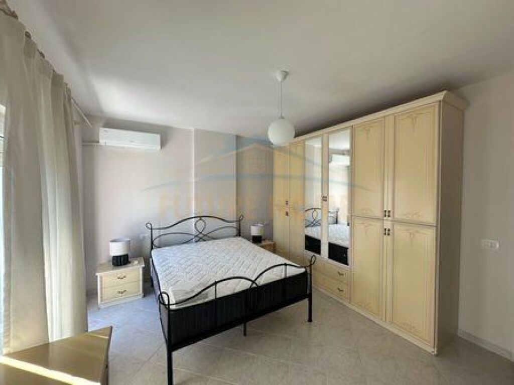  Qera, Apartament 2+1, Rruga Dritan Hoxha, Tiranë