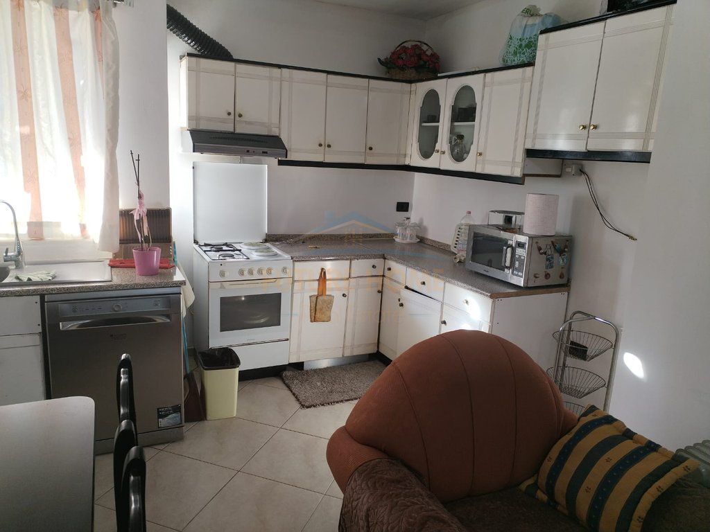 Affitto, Appartamento 2+1+2 Posti Auto, Residenza Euro 3D, Selite, Tirana