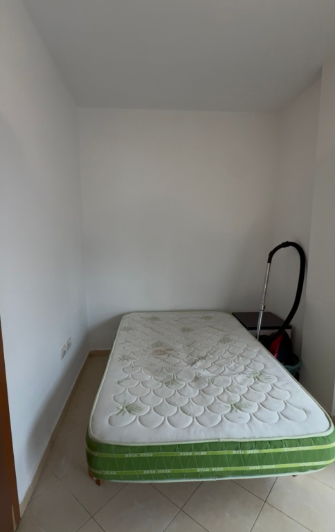 Shitet apartament 2+1 pranë Credins Bank, Ali Demi.