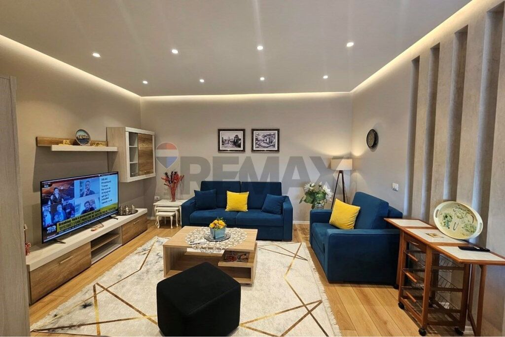 1+1 apartment for rent in Astir!