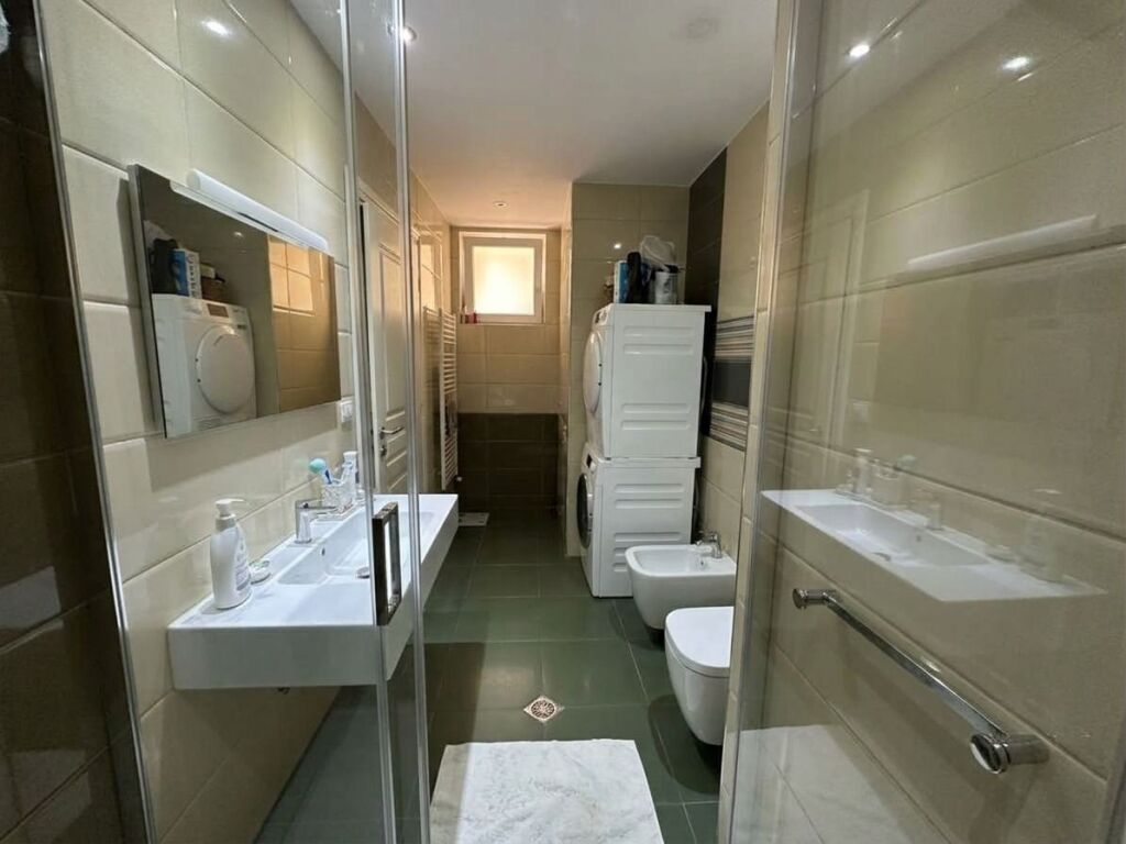 For sale, 2+1 Apartment +Parking Space, Dry Lake, Tirana
